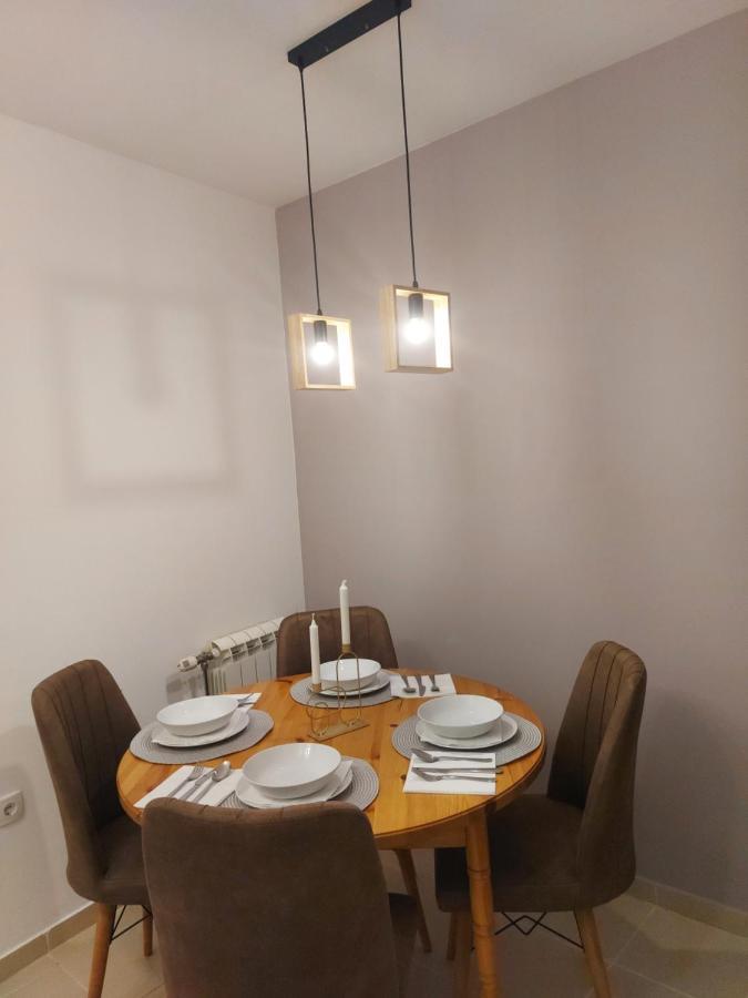 River Lux Sremska Mitrovica Exterior foto